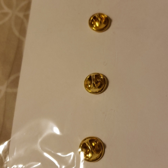 🛑KATE SPADE NEW YORK Bloom Bloom Pins - Picture 2 of 5